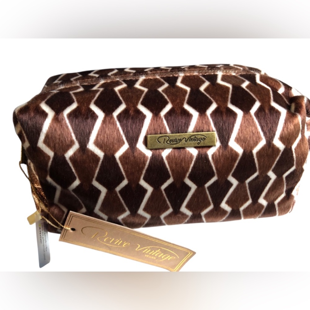 Revive Vintage Vegan Pony Hair Toiletry/Makeup Bag NWT!!👝🌝